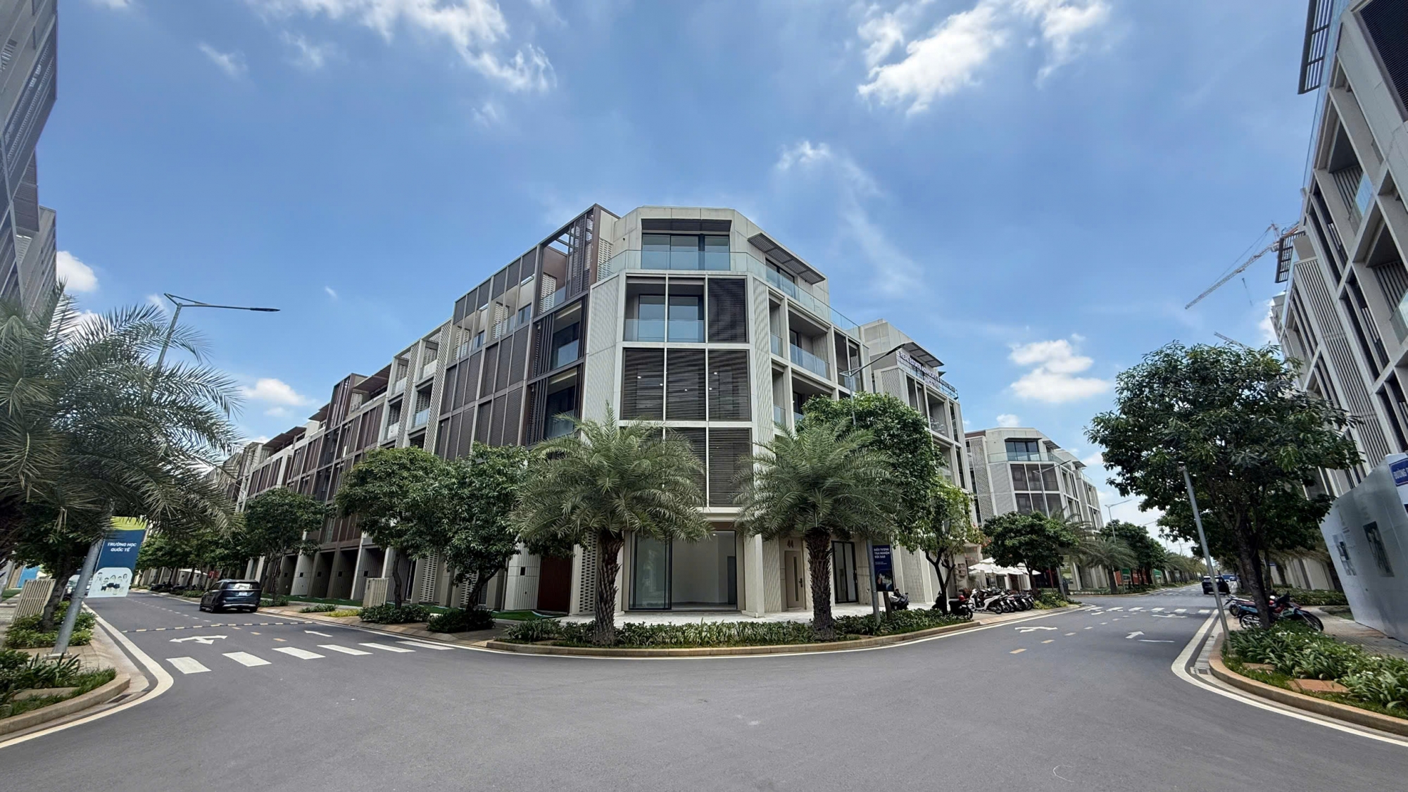 Spacious corner townhouse for rent at SOHO The Global City with modern architecture